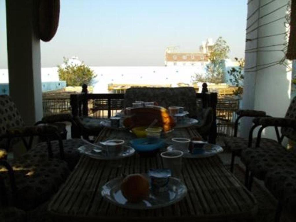 Bob Marley House Sherief Hotel Luxor Bagian luar foto
