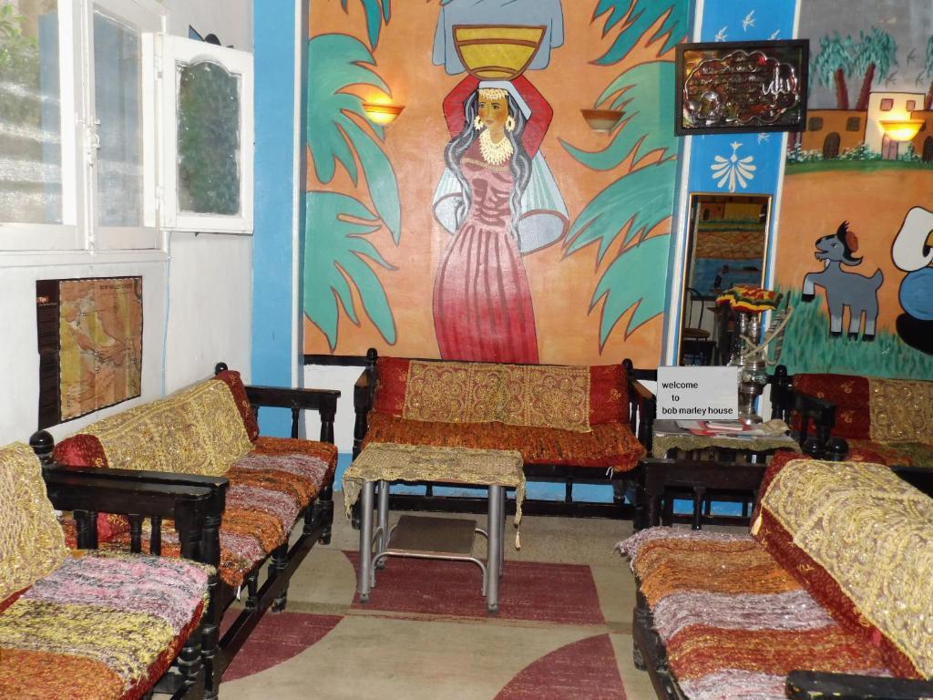 Bob Marley House Sherief Hotel Luxor Bagian luar foto